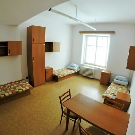 Dizzy Daisy Hostel Prague