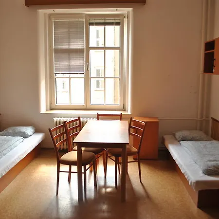 Hostel Dizzy Daisy